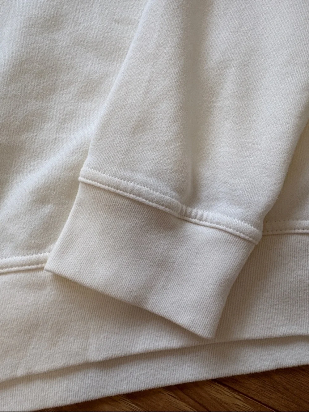 L.L. Bean Women’s Cream Crewneck Sweatshirt with Dark Green Logo Size L - Picture 4 of 7